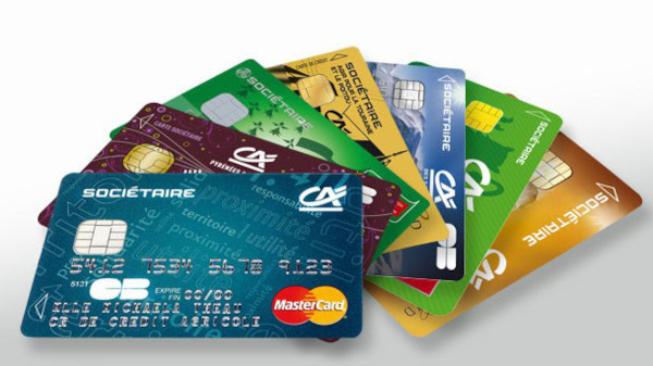 Prélèvement de la cotis carte mcd dual DI : fourniture de la carte de débit mastercard