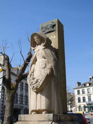 3.-Monument-aux-morts-de-Pontrieux-scaled