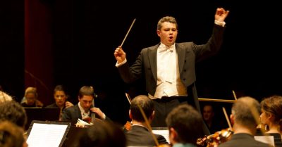 Devenir Chef d’orchestre : missions, salaire et formation