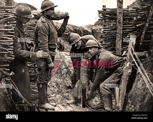 photographie-emblematique-de-soldat-russe-en-tranchee-de-1914